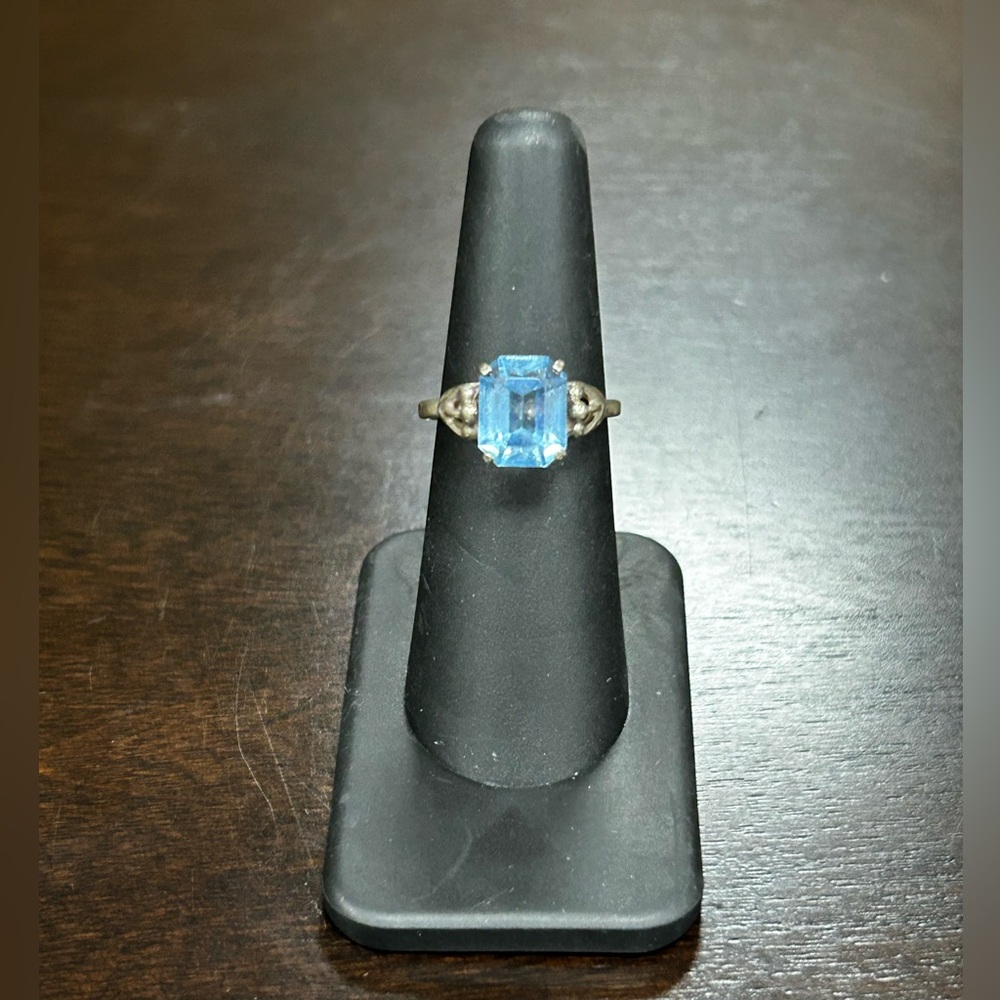 Vintage Sterling Silver Blue Topaz Ring Size 7